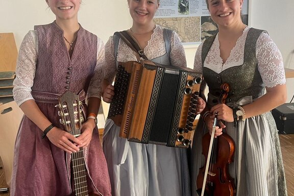 Obacht! Neuöttinger Volksmusiktage "Bayerische Messe"