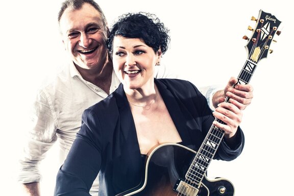 "Voice & Strings" - Neuöttinger Arkadenhofkonzerte